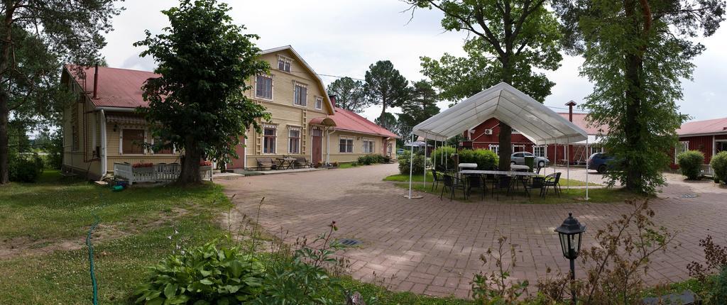 Kartano Hostel Kokemäki Buitenkant foto